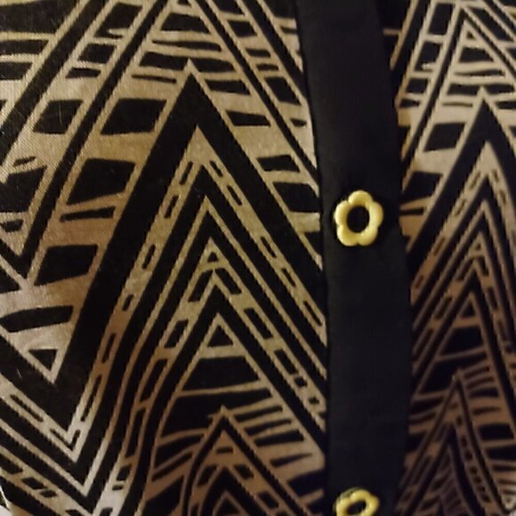 NWT - BOA Cute Pull Over Top (USA) - Picture 3 of 8